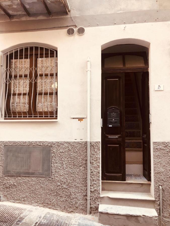 Casetta Alu' - Il Tuo Nido A Stampace Cagliari Eksteriør billede