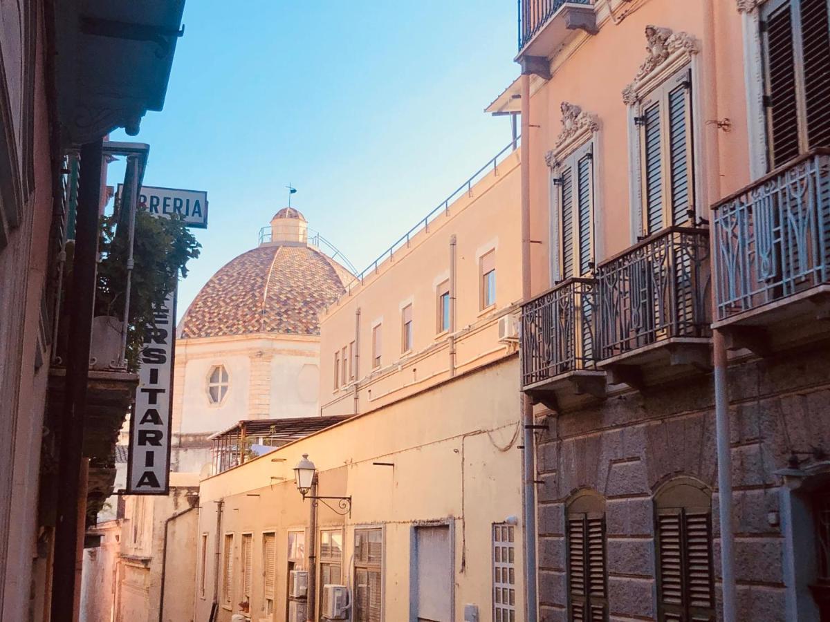 Casetta Alu' - Il Tuo Nido A Stampace Cagliari Eksteriør billede